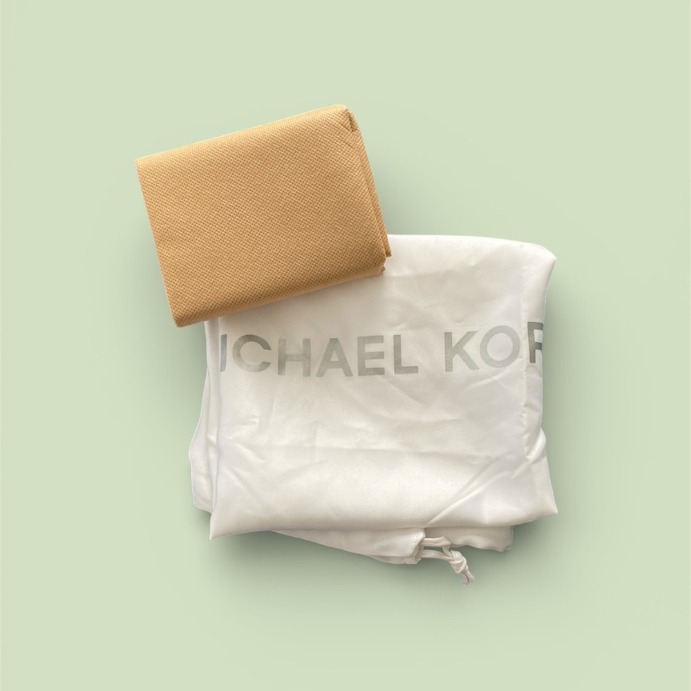 Michael Kors Cream Dust Bag with Brown Patricia Nash dust bag